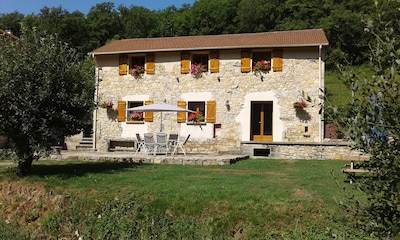 Moulin de Mirau, comfortable renovated barn in the Diege valley