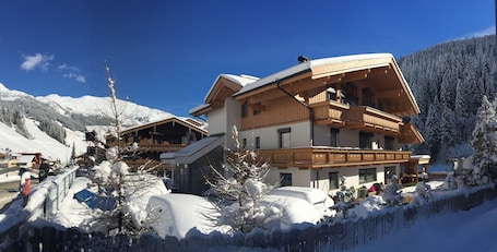 Winter wonderland - Tux Diamant