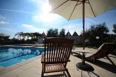 Trullo Alessia with pool - in the heart of Valle d'Itria