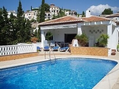 Villa With Private Pool, Sea Views & 2 Minute Walk From Beach