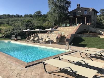 Beautifully renovated farmhouse in Umbria, pool, stunning views, sleeps 10-12 