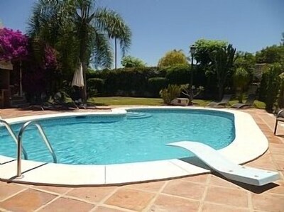 Luxus 5 Schlafzimmer Villa mit privatem Pool