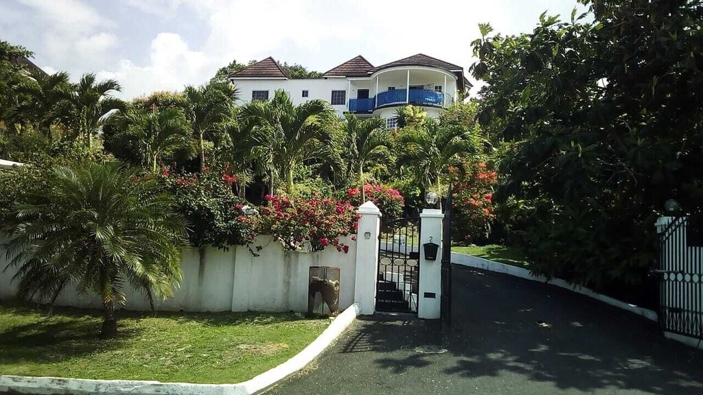 Picture of villa