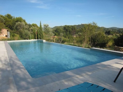 Studio La Cadière d'Azur, jardin privatif, accès piscine, dans cadre idyllique