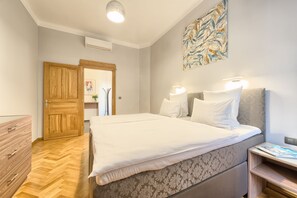 Master bedroom with king-sized double bed 