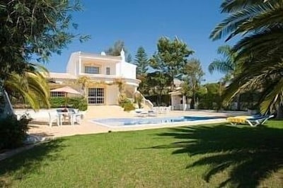 3 bed Villa with Private Pool and Gardens - sleeps 6/8. 5min stroll to village. 