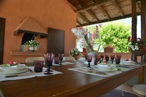 Outdoor dining