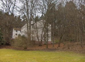 woodland setting next to the Aviemore Centre