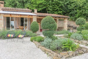 Casa Carina with it's pretty garden