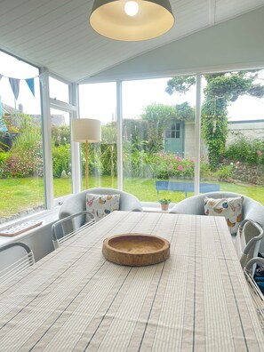 Kitchen diner - light and bright - with great views of the garden 