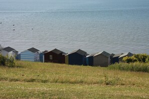 Tankerton Slopes - A 2 minute walk from Marguerita