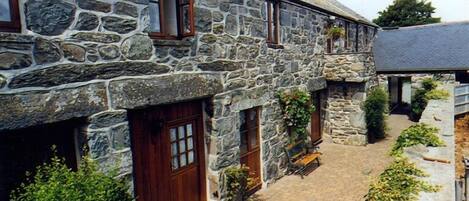 Traditional Stone Barn Conversion