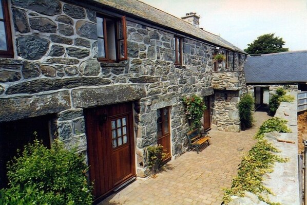 Traditional Stone Barn Conversion