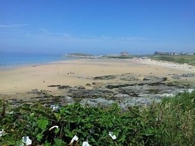 Contemporary Beachfront Ground Flr Apartment Overlooking Fistral Beach & Terrace