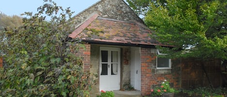 entrance to cottage