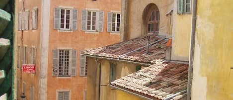 Charming Provençale - View from lounge into Rue Prefecture