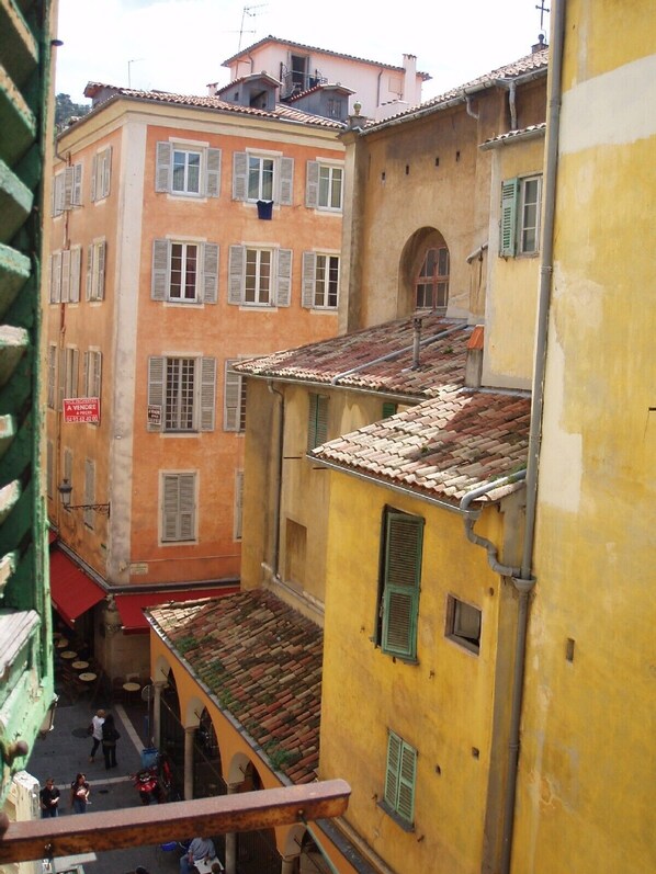 Charming Provençale - View from lounge into Rue Prefecture