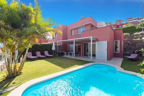 villa to rent in Gran Canaria Maspalomas with pool