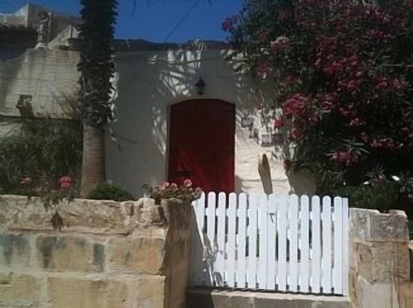 Farmhouse Facade