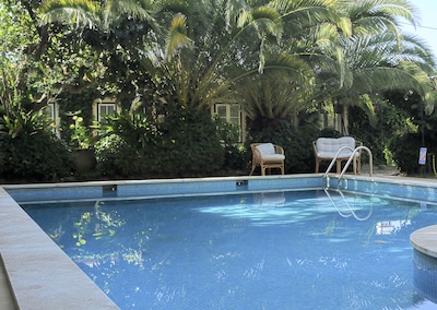 Casa tradicional con piscina en el centro de la ciudad de Rio Maior