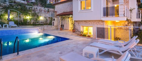 4 bed Villa Frida