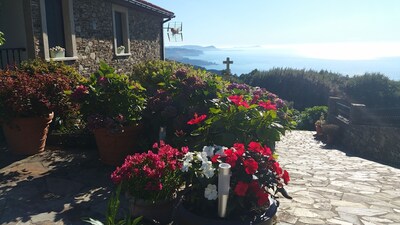 Golmar, magical place. Casa de piedra para 9 personas,lujo y detalles cuidados