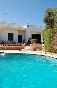 Charming Detached Villa With Private Pool And Beautiful Sunset Terrace Views