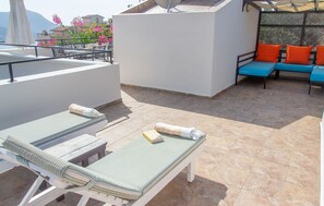 Roof terrace