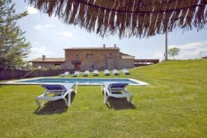 The pool (32 m2) is the perfect place to relax under the warm sun