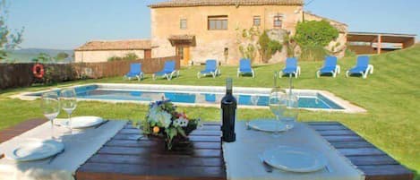 Casa Miró is a wonderful holiday home situated very peacefully and idyllic