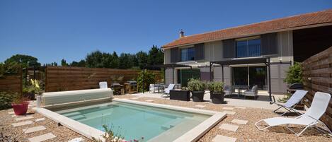 piscine commune
COMMON SWIMMING POOL