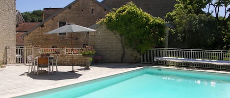 10m x 5m Solar heated pool