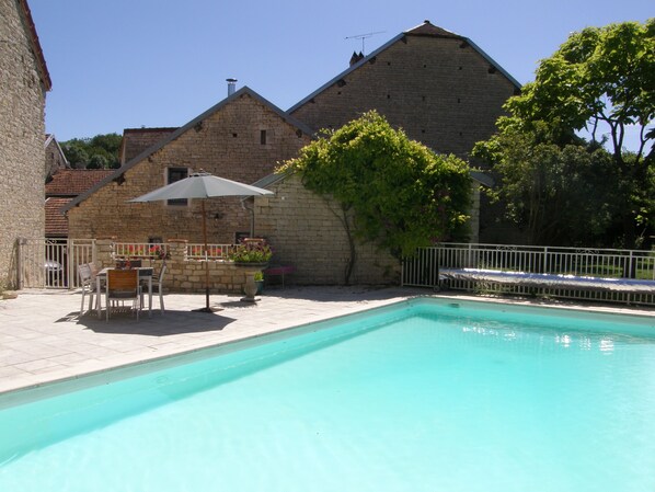 10m x 5m Solar heated pool