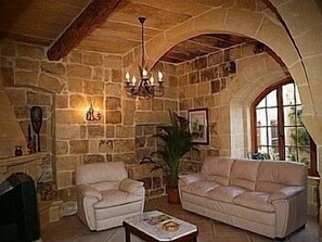 living area with tv