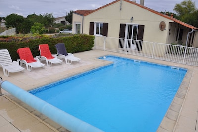4 Bedroom detached chalet with private swimming pool and outstanding view