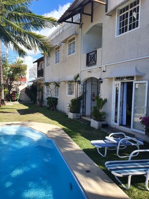 Attractive pool and outside view