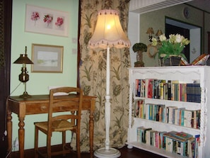 Quiet area in Living Room