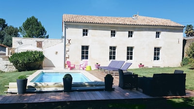 Charming, 4-star renovated gite in beautiful Saintonge with pool