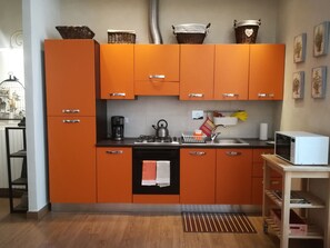 My Florence Home: fully equipped kitchen