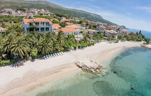View Villa Palms from the sea of air