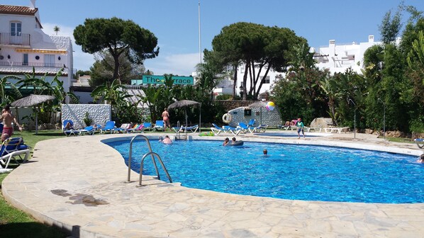 Communal pool