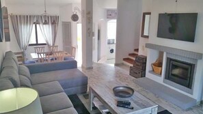 Three Bedroom Townhouse close to Praca in Vale do Lobo T130 - 3