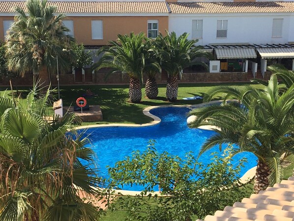 Pool view from rooftop solarium
