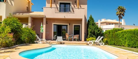 Villa 1 has private pool plus the use of Burgau Club pool and good sea views  