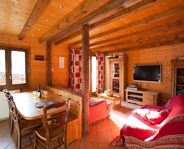 Beautiful and comfortable family apartment 300 m from the slopes for 6/8 pers 