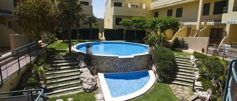 Communal pool and toddlers pool