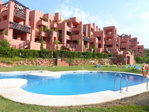 2 pools. Adult and children's. Further 8 pools on the complex. Free sunbeds