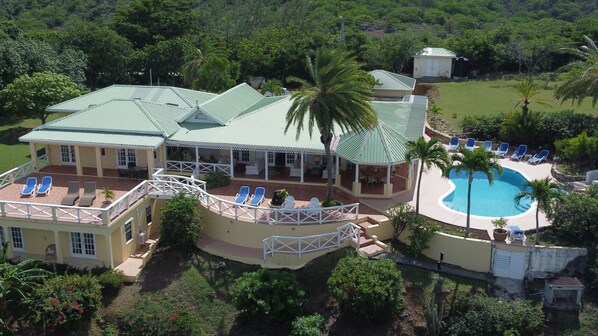 Harbour Hill, 