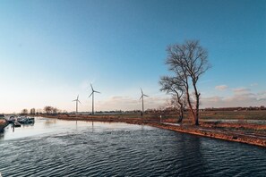 Weather homeboat