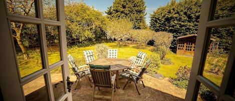 The Cottage Patio and garden